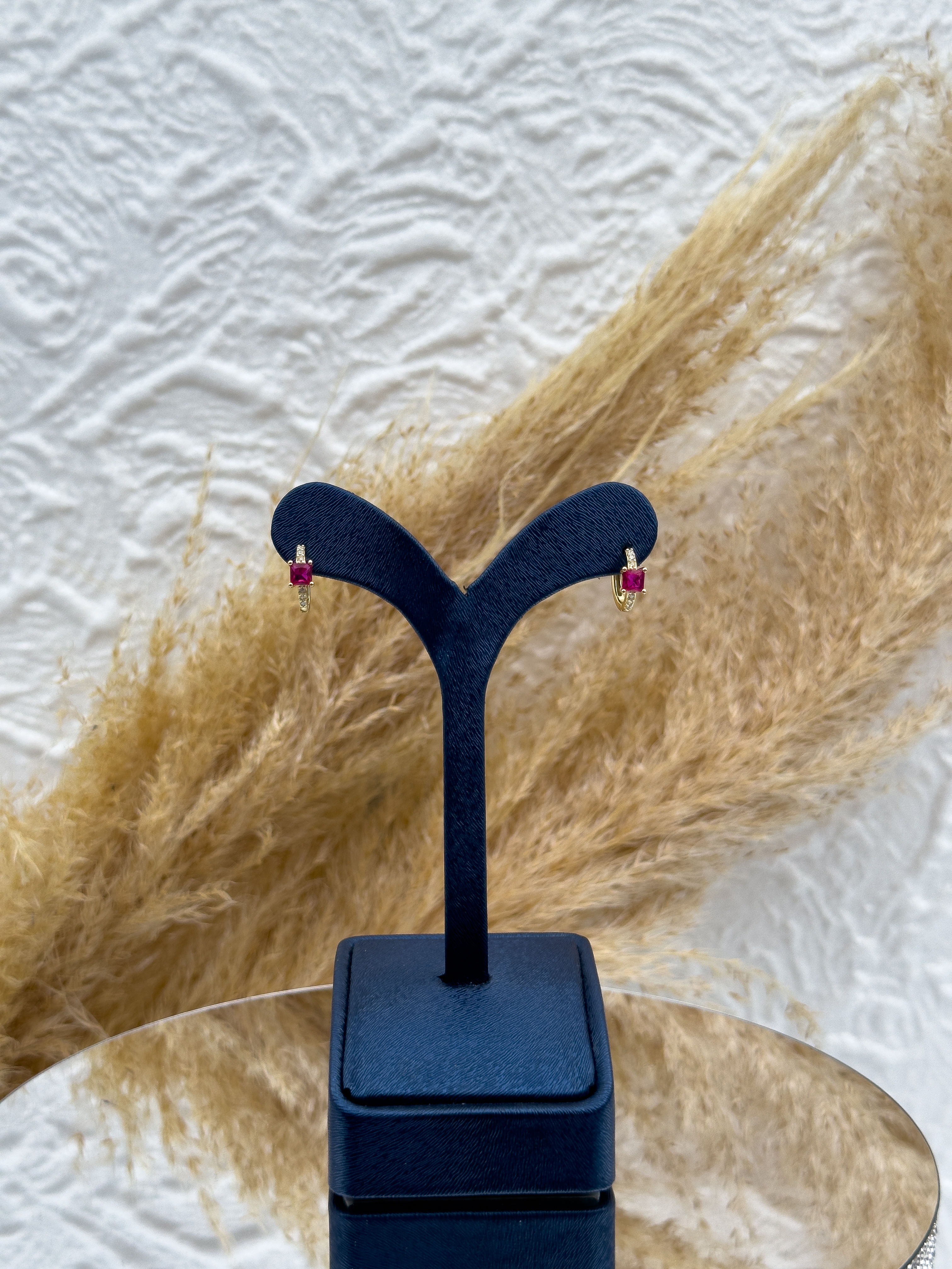 925 Ayar Gümüş Gold Renk Yakut Taşlı Halka Model Kız Çocuk Küpesi